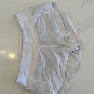 Lululemon Speed Up Low-Rise Lined Short 2.5” sz 2